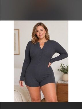 SKIMS  Long Sleeve Henley Romper -Graphite Gray